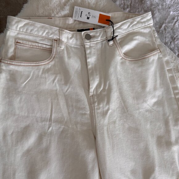 Timberland  Denim Refibratechnology Carpenter Pant White.  Size 33 X 28 NWT - Picture 3 of 4
